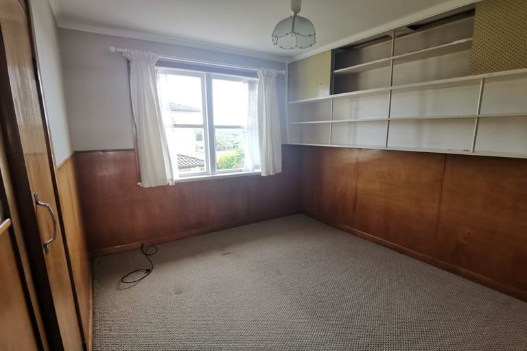 Photo of property in 17 Peach Road, Glenfield, Auckland, 0629