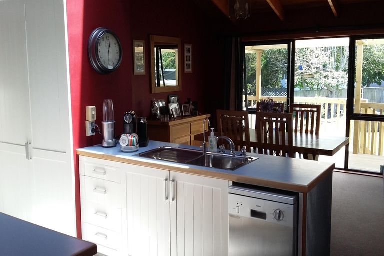 Photo of property in 57 Moana Road, Okitu, Gisborne, 4010