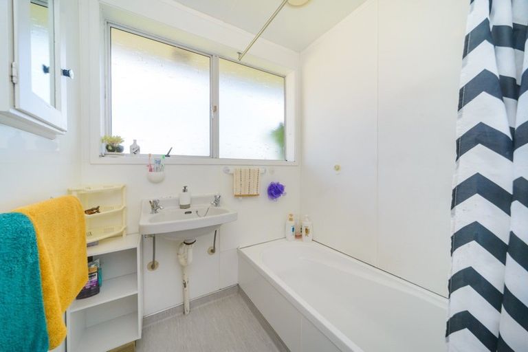 Photo of property in 5 Buller Place, Westbrook, Palmerston North, 4412