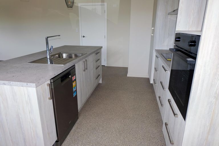 Photo of property in 11 Kingslea Street, Holmes Hill, Oamaru, 9401