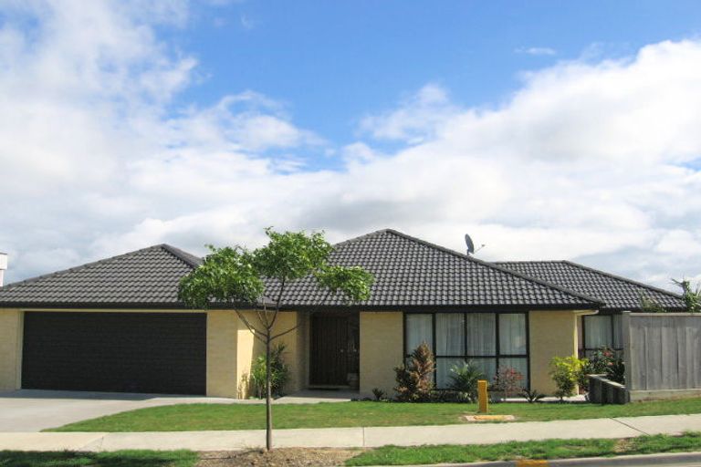 Photo of property in 19 Mackwell Road, Fairview Heights, Auckland, 0632