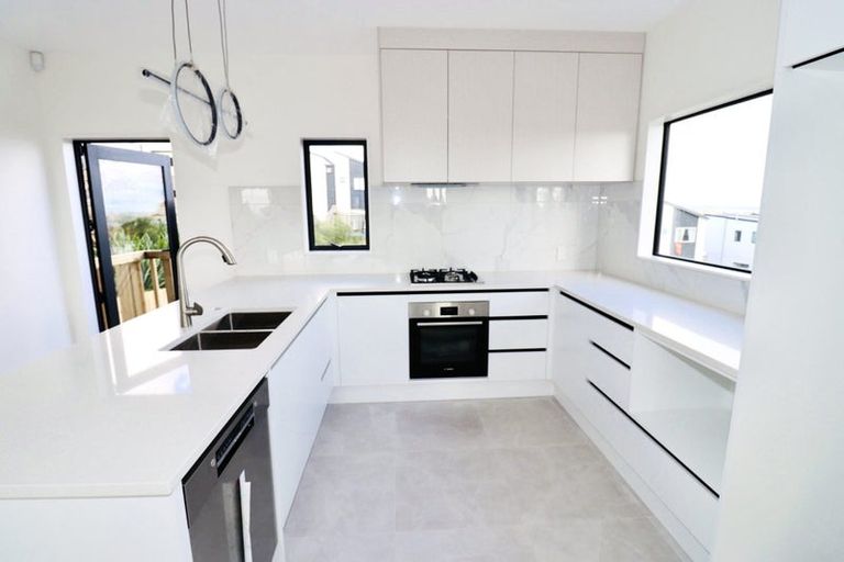 Photo of property in 4b Wahine Street, Papakura, 2110