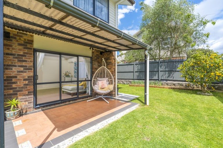 Photo of property in 6 Newfound Way, Glen Eden, Auckland, 0602