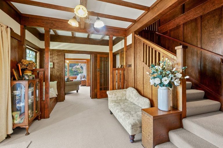 Photo of property in 124 Pendarves Street, New Plymouth, 4312