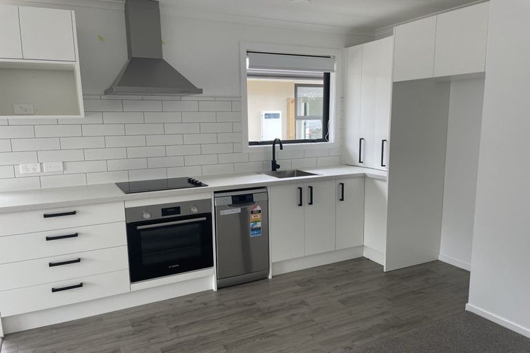 Photo of property in 2/6 Longwood Place, Harrowfield, Hamilton, 3210