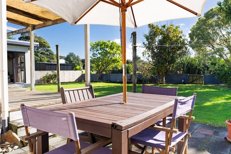 Photo of property in 31 Bream Bay Drive, Ruakaka, 0116