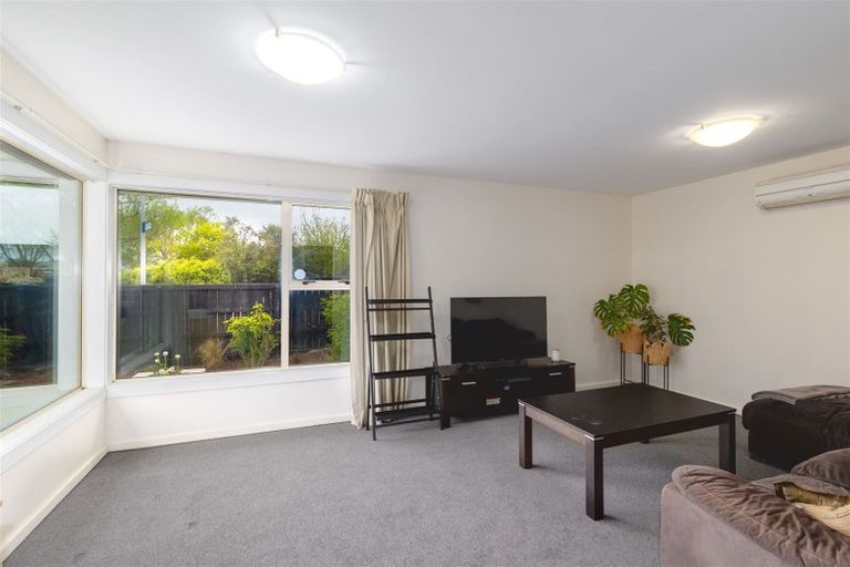 Photo of property in 102 Lowry Avenue, Redwood, Christchurch, 8051