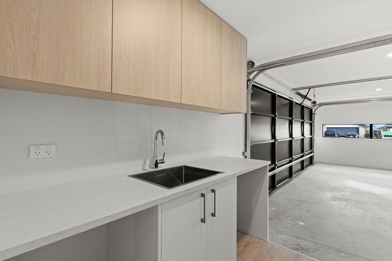 Photo of property in 12 Alex Place, Rolleston, 7614