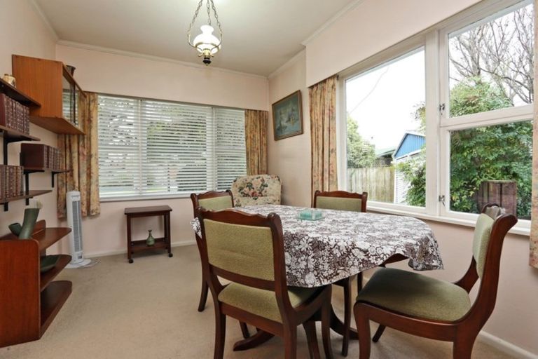 Photo of property in 12 Wyatt Avenue, Onekawa, Napier, 4110
