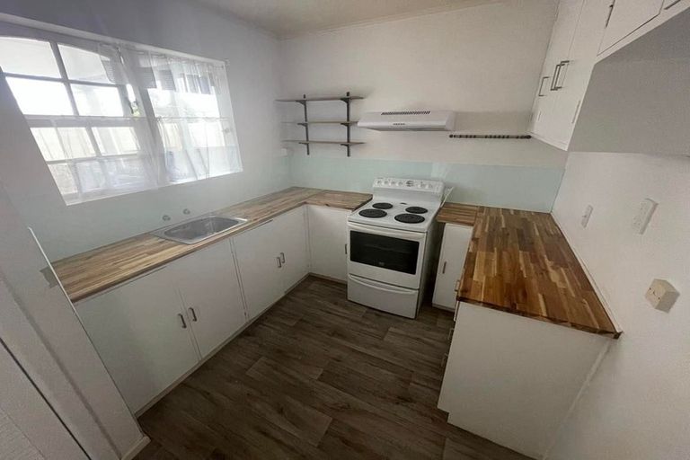 Photo of property in 4/1 Waikare Avenue, Waiwhetu, Lower Hutt, 5010