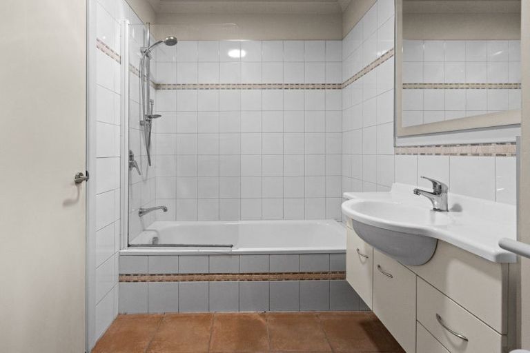 Photo of property in 95 Middle Road, Havelock North, 4130