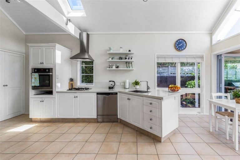 Photo of property in 16 Empire Road, Devonport, Auckland, 0624