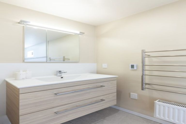 Photo of property in 8 Massey Street, Westown, New Plymouth, 4310