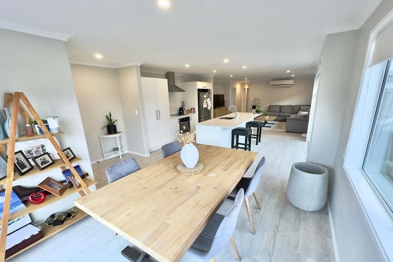 Photo of property in 124 Union Drive, Papamoa, 3118