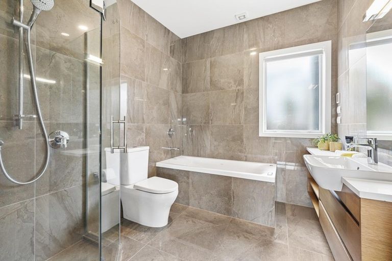 Photo of property in 14 Remuremu Street, Long Bay, Auckland, 0630