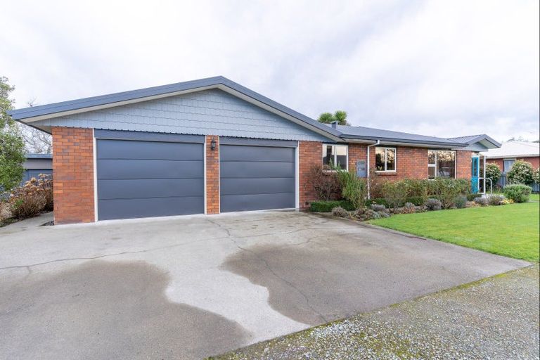 Photo of property in 234 Park Street, Winton, 9720