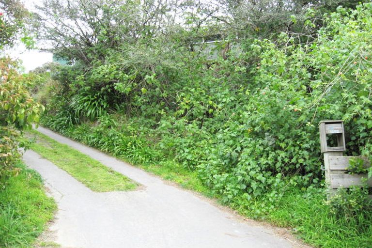 Photo of property in 18 Toroa Road, Otaihanga, Paraparaumu, 5036