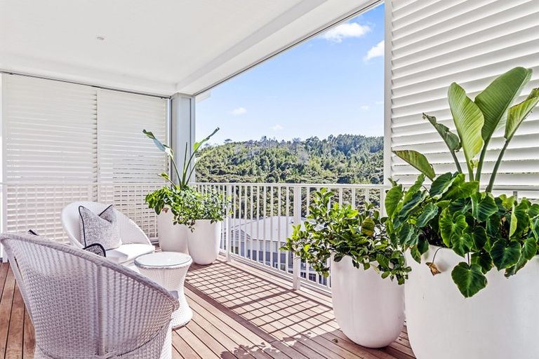 Photo of property in 186 Landmark Terrace, Orewa, 0931