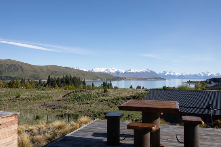 Photo of property in 24 Mistake Drive, Lake Tekapo, 7999
