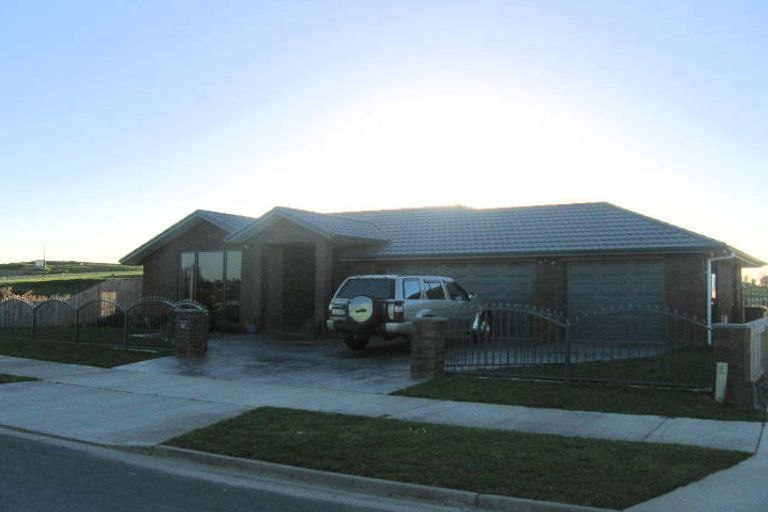 Photo of property in 20 Magellan Rise, Flagstaff, Hamilton, 3210