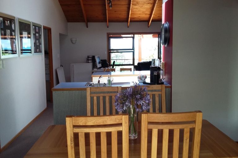 Photo of property in 57 Moana Road, Okitu, Gisborne, 4010