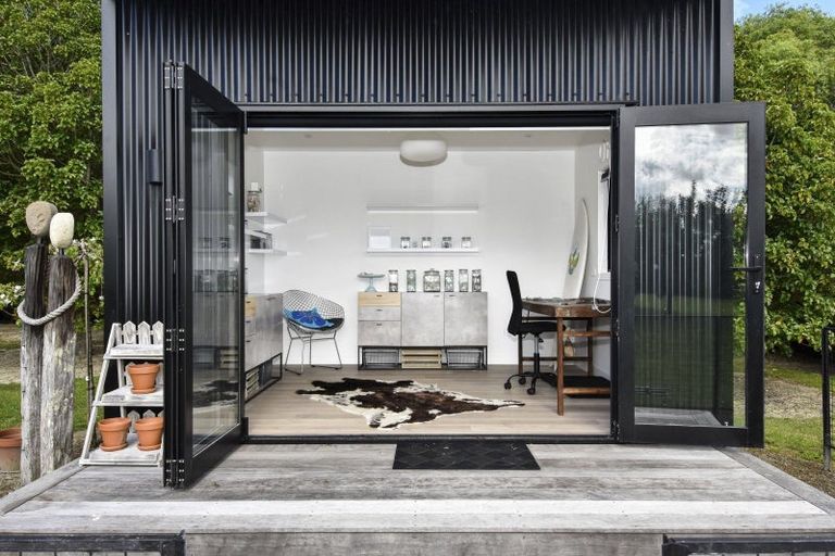 Photo of property in 32 Royd Road West, Makauri, Gisborne, 4071