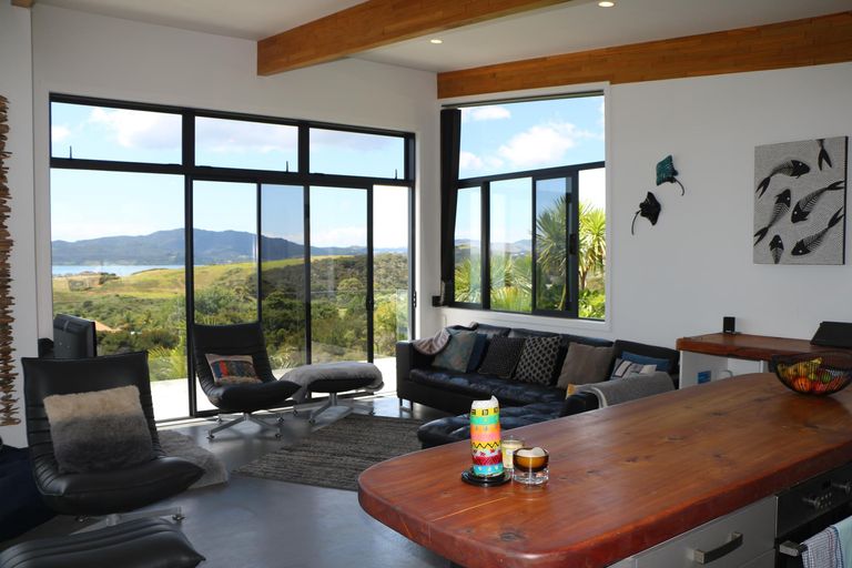 Photo of property in 26 Coachmans Way, Cable Bay, 0420