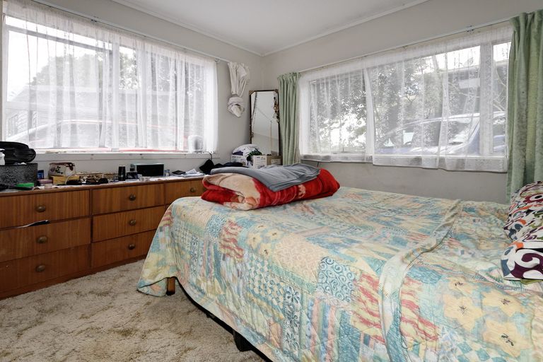 Photo of property in 61 West Coast Road, Glen Eden, Auckland, 0602