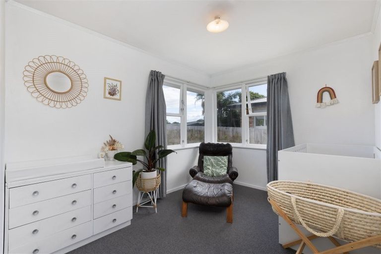 Photo of property in 4b Lynwood Place, Brookfield, Tauranga, 3110