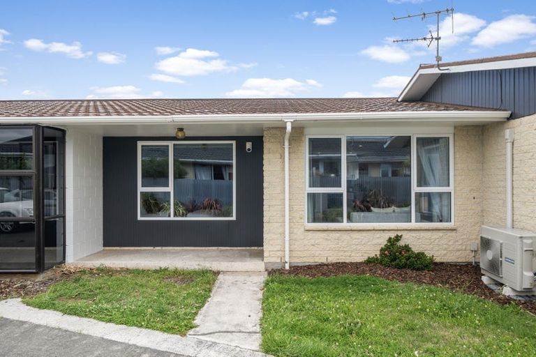 Photo of property in 3/8 Peer Street, Upper Riccarton, Christchurch, 8041