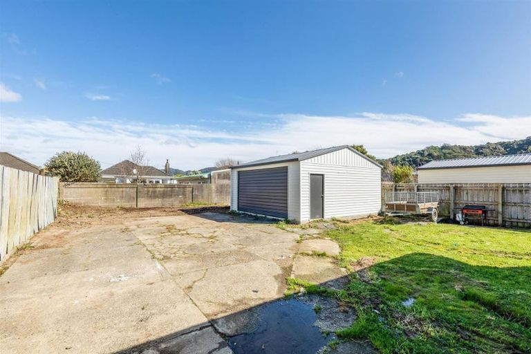 Photo of property in 32 Norfolk Street, Wainuiomata, Lower Hutt, 5014