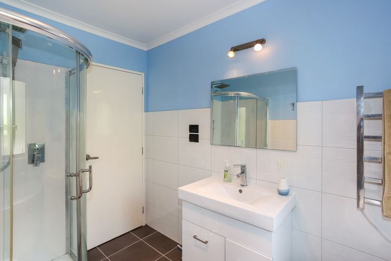 Photo of property in 36 Cape Vista Crescent, Pukekohe, 2120