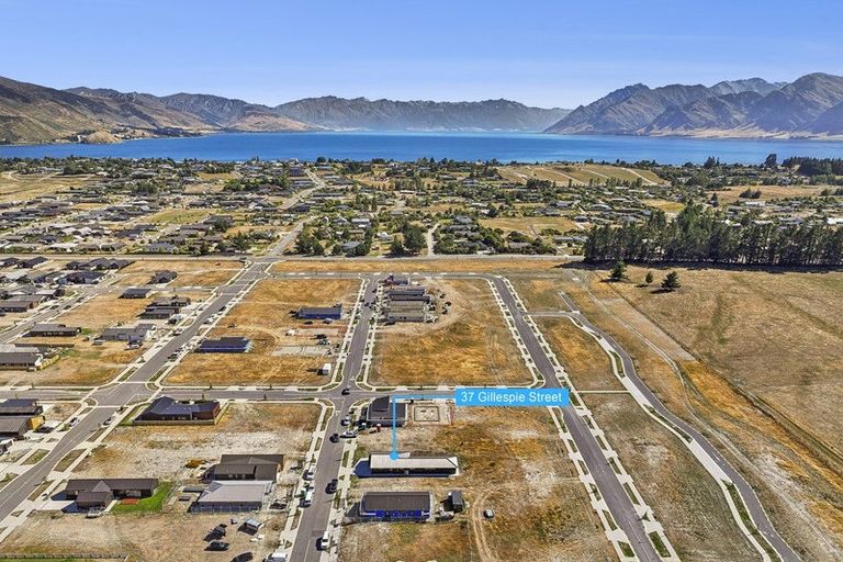 Photo of property in 37 Gillespie Street, Lake Hawea, 9382