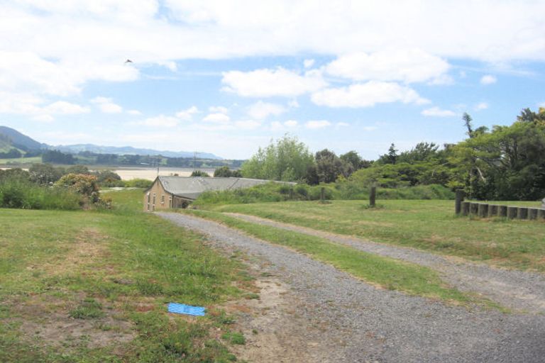 Photo of property in 183 Tanners Point Road, Tanners Point, Tahawai, 3177