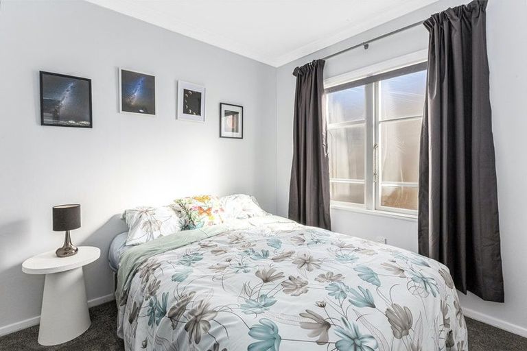 Photo of property in 106 Hine Road, Wainuiomata, Lower Hutt, 5014