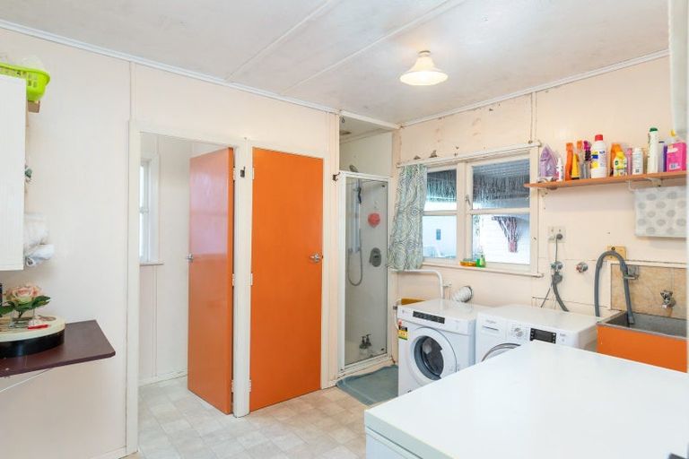 Photo of property in 15 Hay Street, Wainuiomata, Lower Hutt, 5014