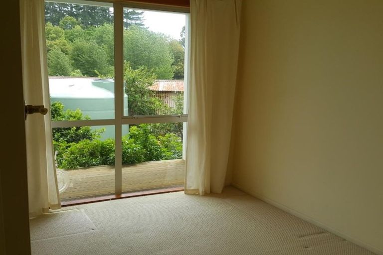 Photo of property in 118 Upper Orewa Road, Wainui, Silverdale, 0992