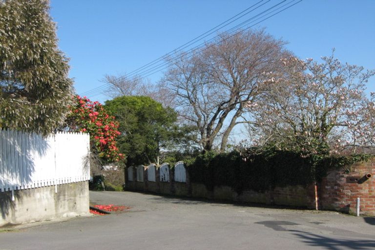 Photo of property in 11 Heaton Rhodes Place, Cashmere, Christchurch, 8022