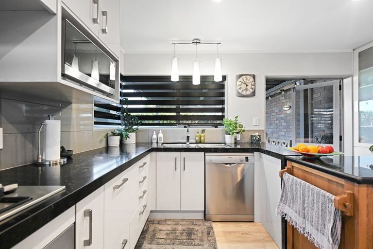 Photo of property in 30a Harrowfield Drive, Harrowfield, Hamilton, 3210