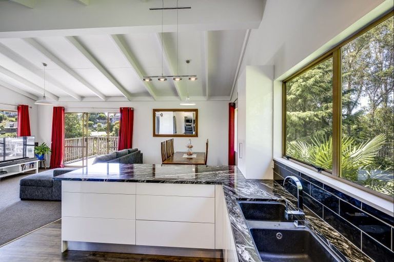 Photo of property in 4 Bracken Street, Hospital Hill, Napier, 4110