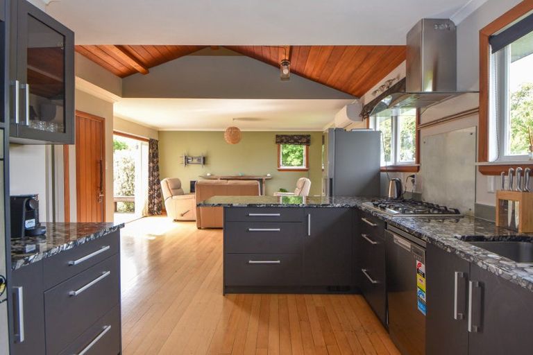 Photo of property in 22 Humphries Street, Greytown, 5712