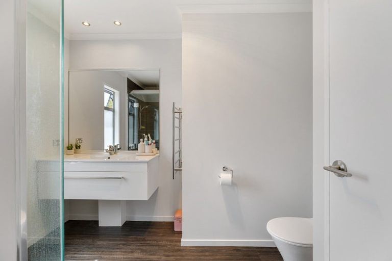 Photo of property in 17 Windsor Street, Richmond Heights, Taupo, 3330