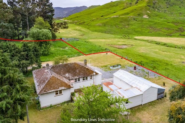 Photo of property in 943 Tora Road, Tora, Martinborough, 5782