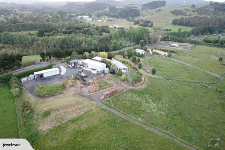 Photo of property in 25 Hull Road, Waitoki, Kaukapakapa, 0871