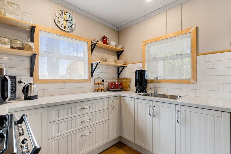 Photo of property in 19 South Crescent, Amberley, 7481