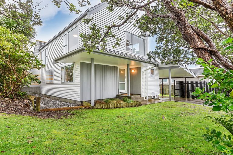 Photo of property in 2a Bandipur Terrace, Broadmeadows, Wellington, 6035