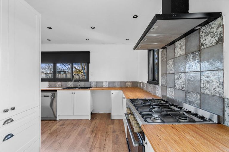 Photo of property in 319 High Street South, Carterton, 5713