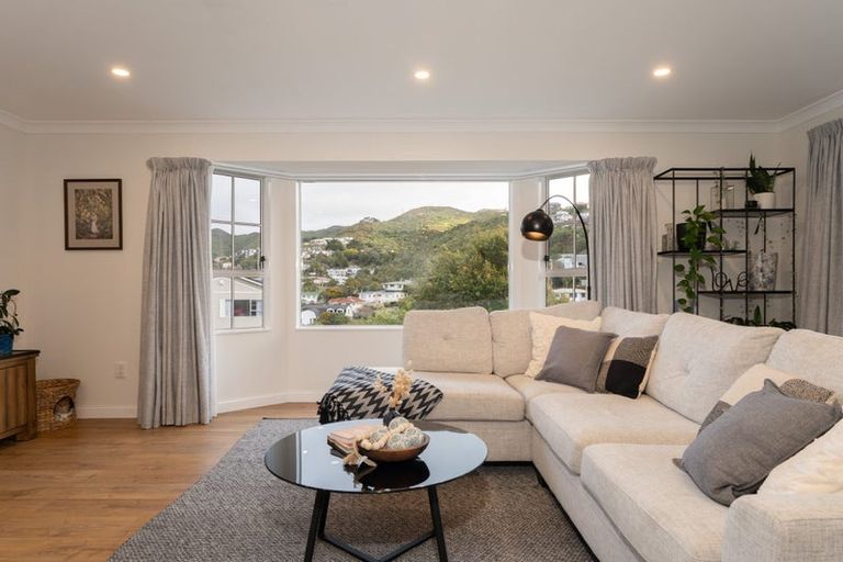 Photo of property in 9 Tralee Place, Johnsonville, Wellington, 6037