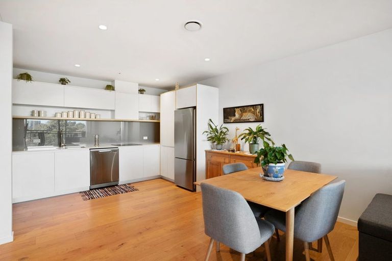 Photo of property in 403/64 Victoria Street, Onehunga, Auckland, 1061