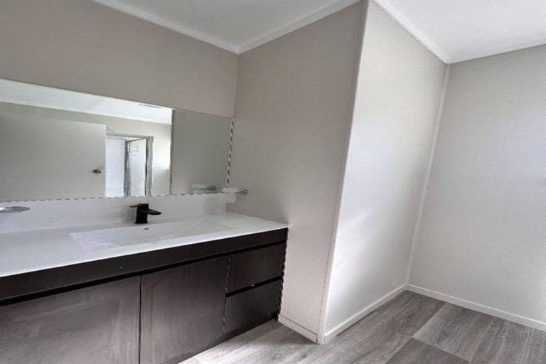 Photo of property in 39 President Avenue, Papakura, 2110